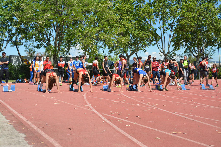 Club Atletisme Badalona - Escola